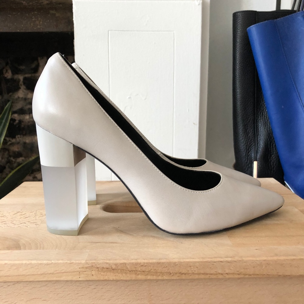 POUR LA VICTOIRE 'Callista' Pointy Toe Pump, 8.5